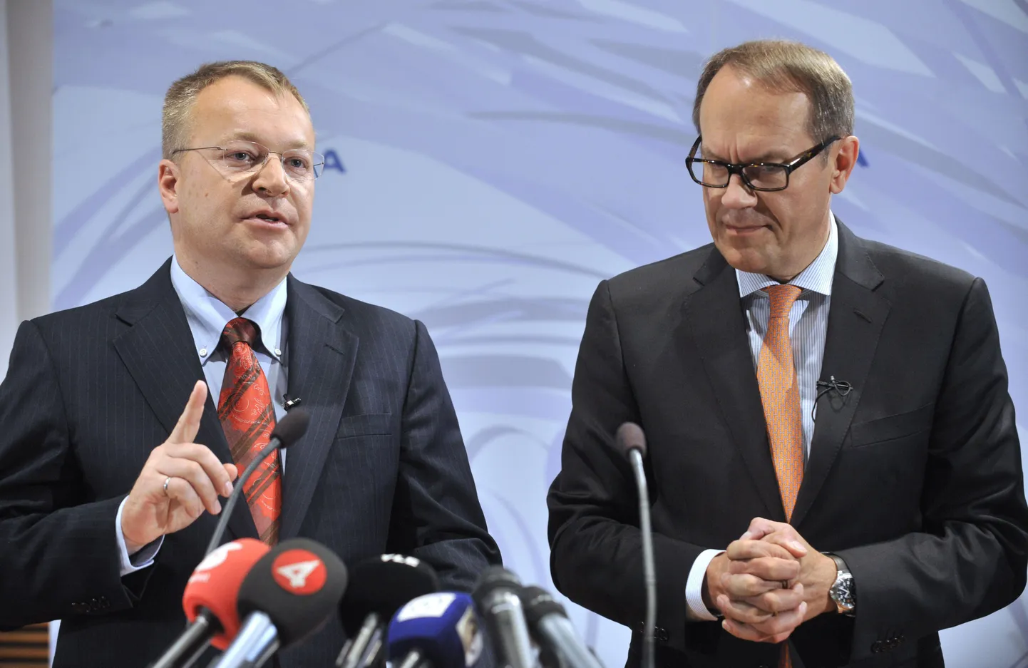 Nokia uus tegevjuht Stephen Elop (vasakul) ja Nokia direktorite nõukogu esimees Jorma Ollila.
