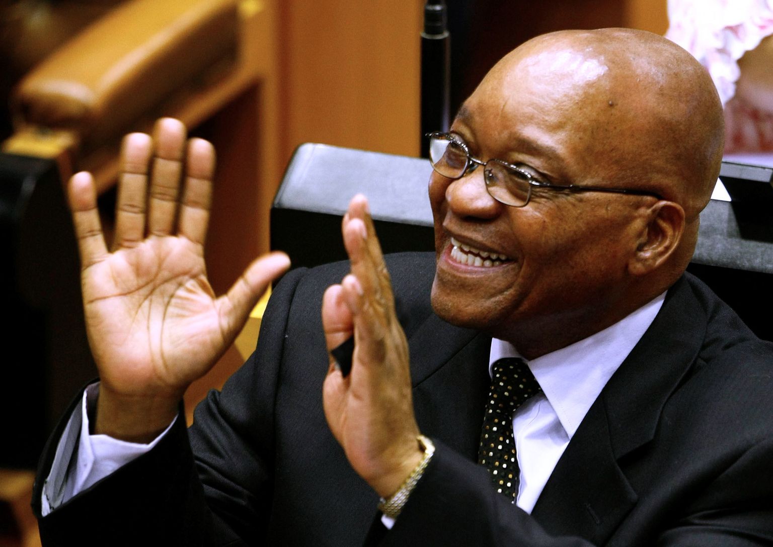 Aafrika Rahvuskongressi liider Jacob Zuma valiti oodatult Lõuna-Aafrika Vabariigi uueks presidendiks.
