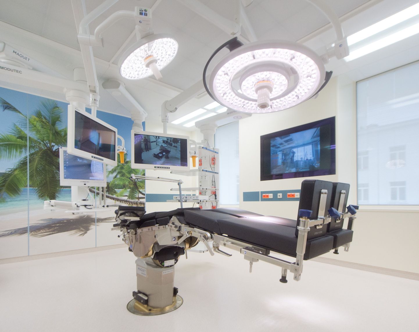 Операционная комната Восточно-Таллиннской центральной больницы.
