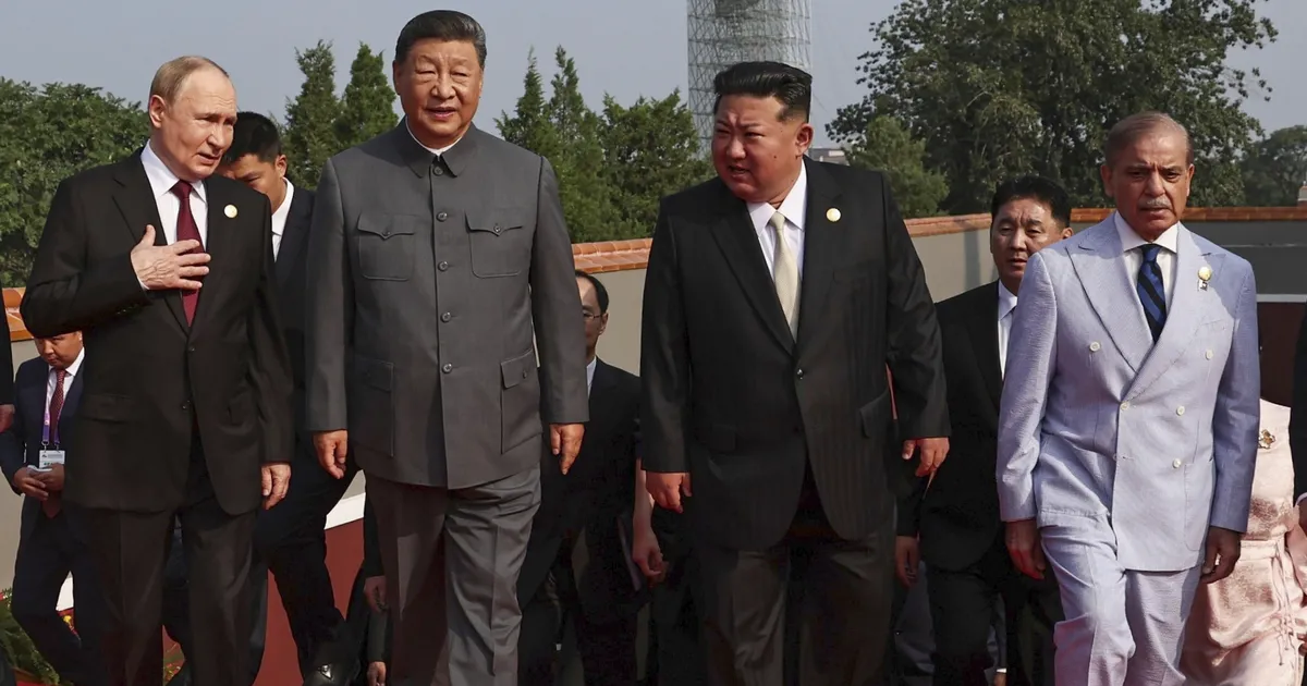 VANUS RÕHUB ⟩ Xi ja Putin arutasid enne Pekingi paraadi, kuidas saavutada surematus