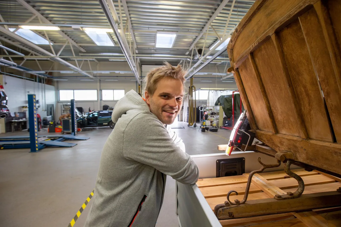 Eesti autospordi liidu ringrajakomiteed asus juhtima pikaajalise ja mitmekülgse ringrajasõidukogemusega Mikk Maaten.