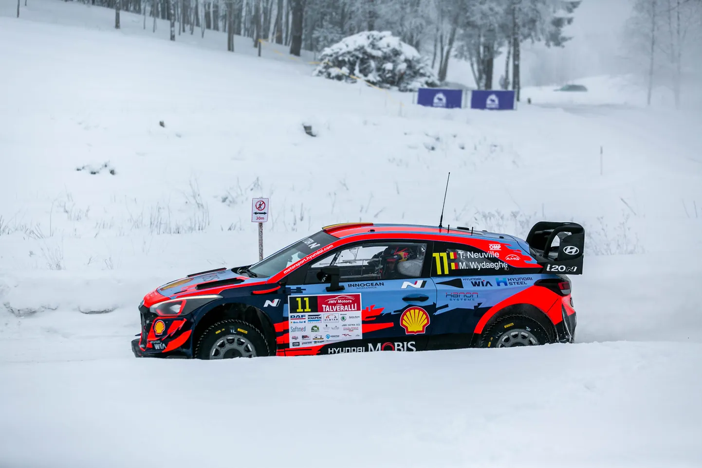Thierry Neuville'i stiilinäide Otepää talverallilt.