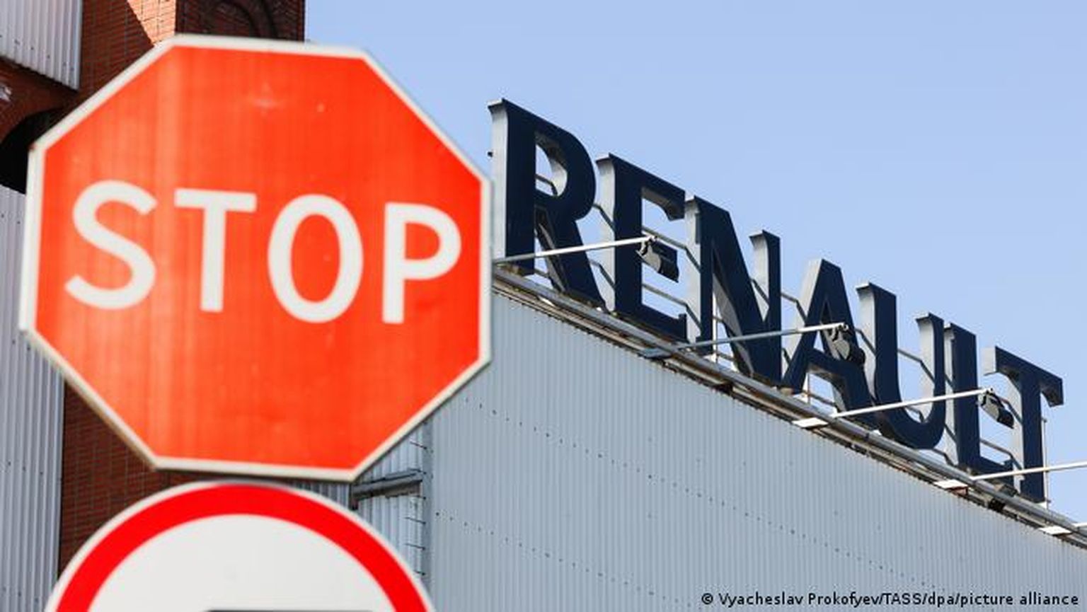 Экономика России в будущем: без Renault и других западных автопроизводителей