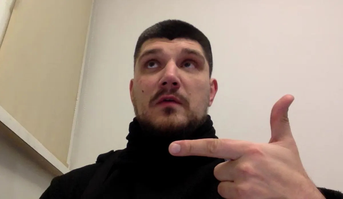 Командир «Русского добровольческого корпуса» Денис Никитин во время интервью для Rus.Postimees, март 2023 года.