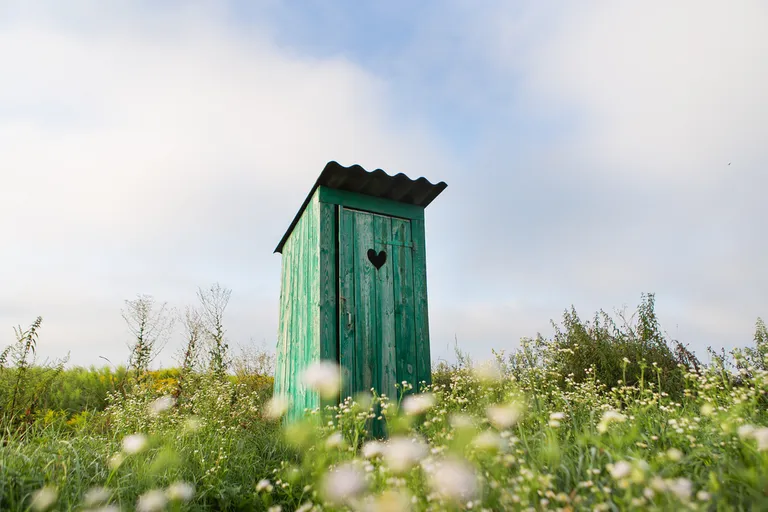 WC-de areng on toimunud pöörase kiirusega. Ei pea vaatama kaugele minevikku, kui kasutusel olid sellised.