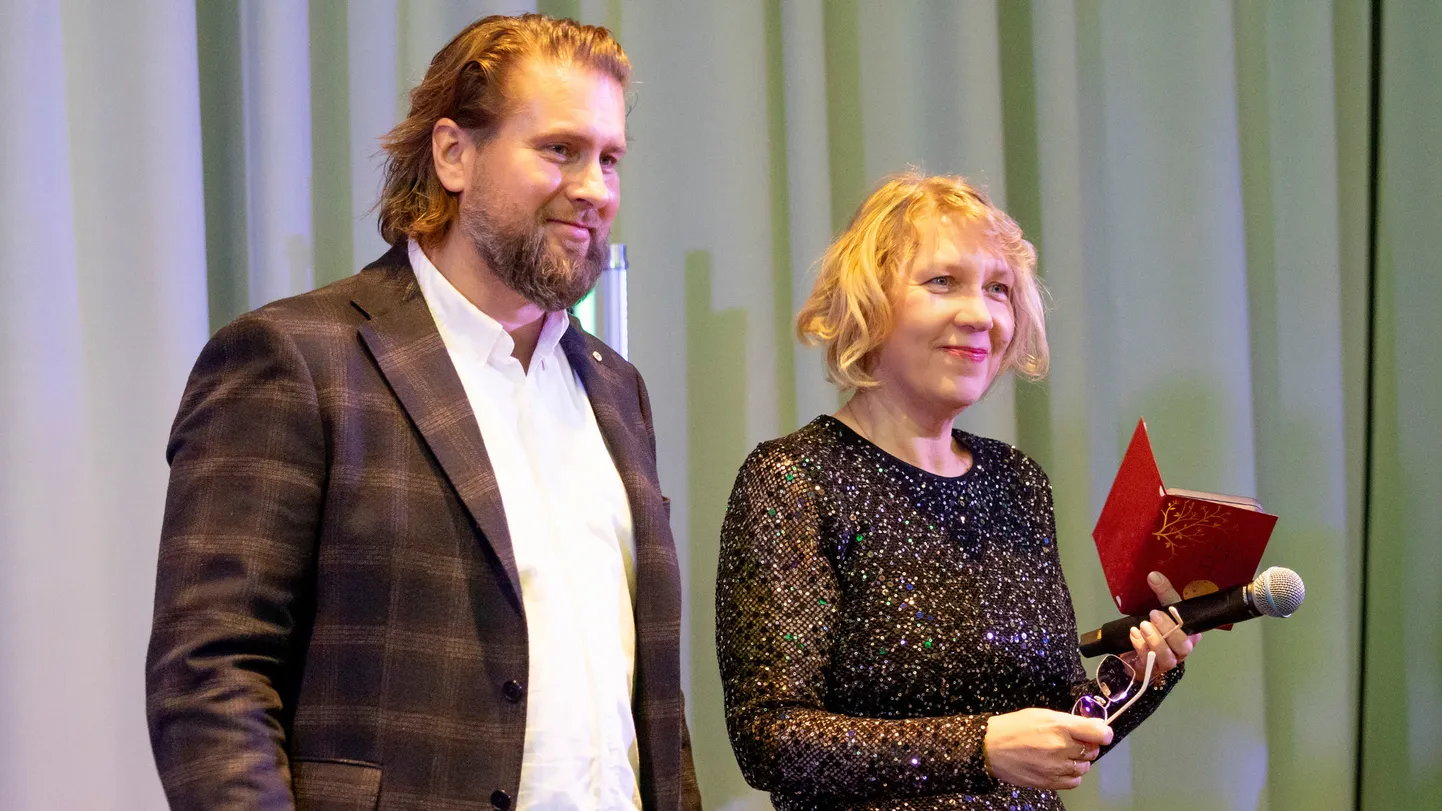 Julianus Inkasso juhid Mihkel Veskimägi ja Merle Laurimäe.