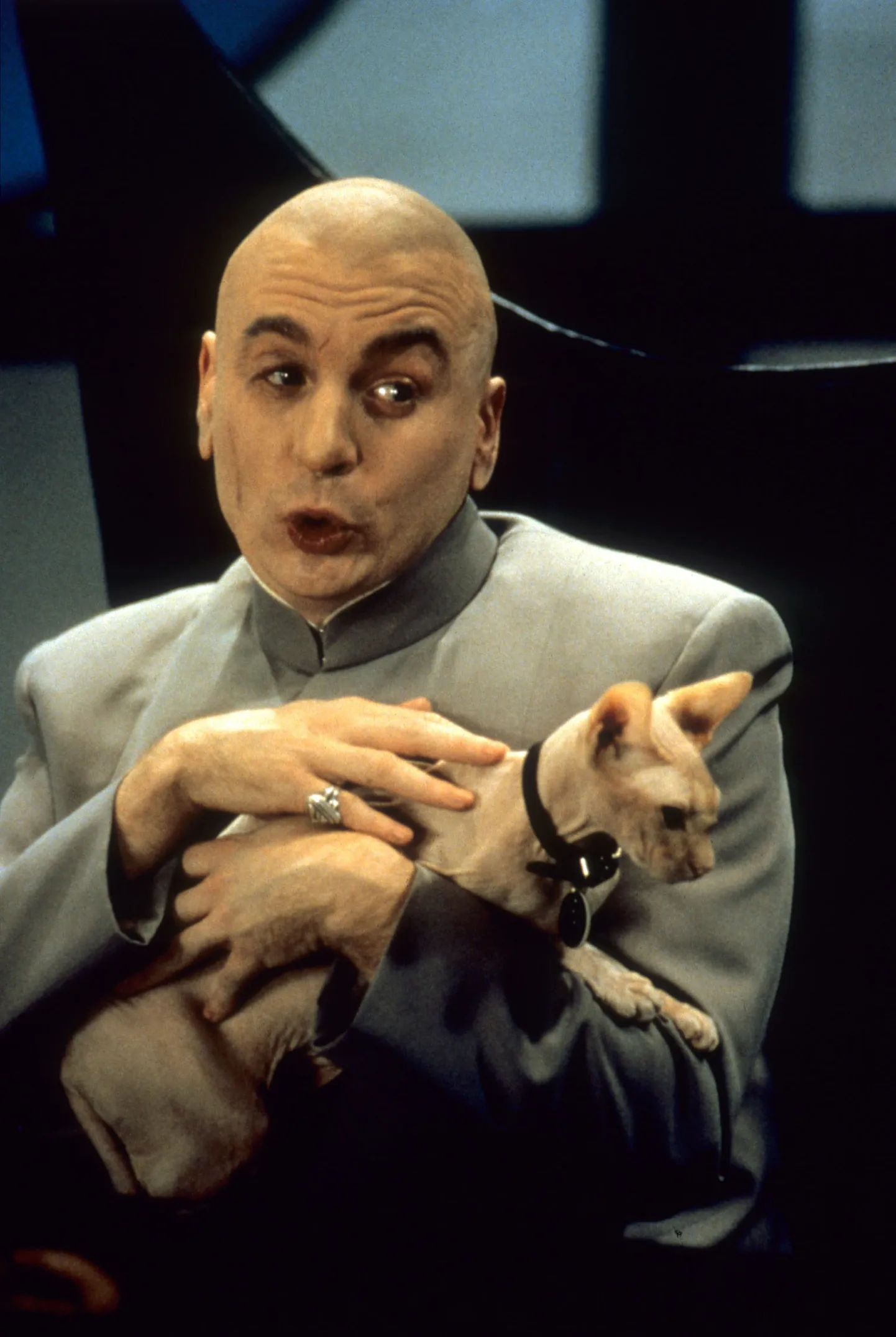 Mike Myers Dr. Evili rollis
