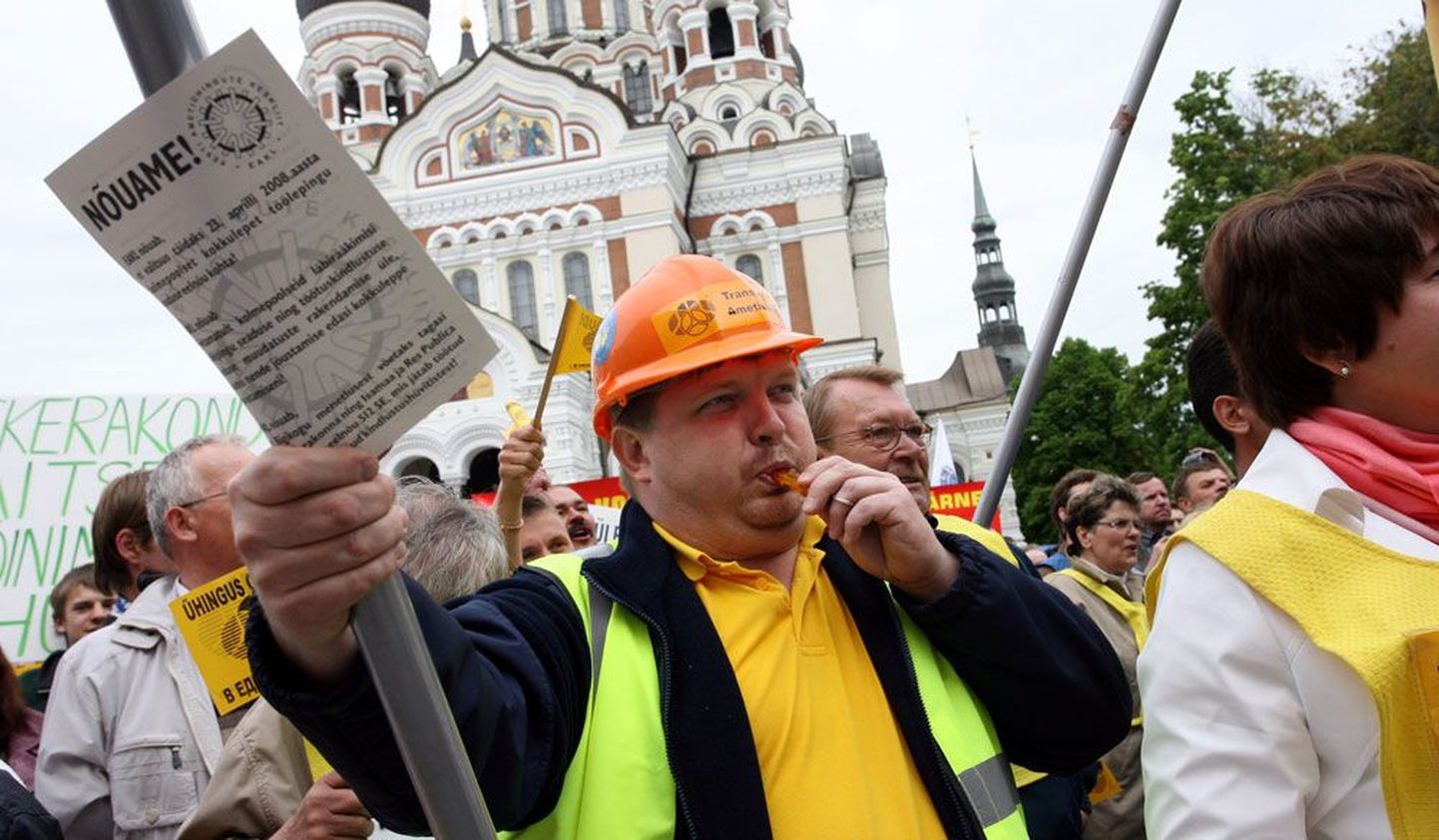 Meeleavaldus Tallinnas eelmisel nädalal, kus ametiühingud ja Keskerakond protestisid töölepinguseaduse muudatuste vastu.