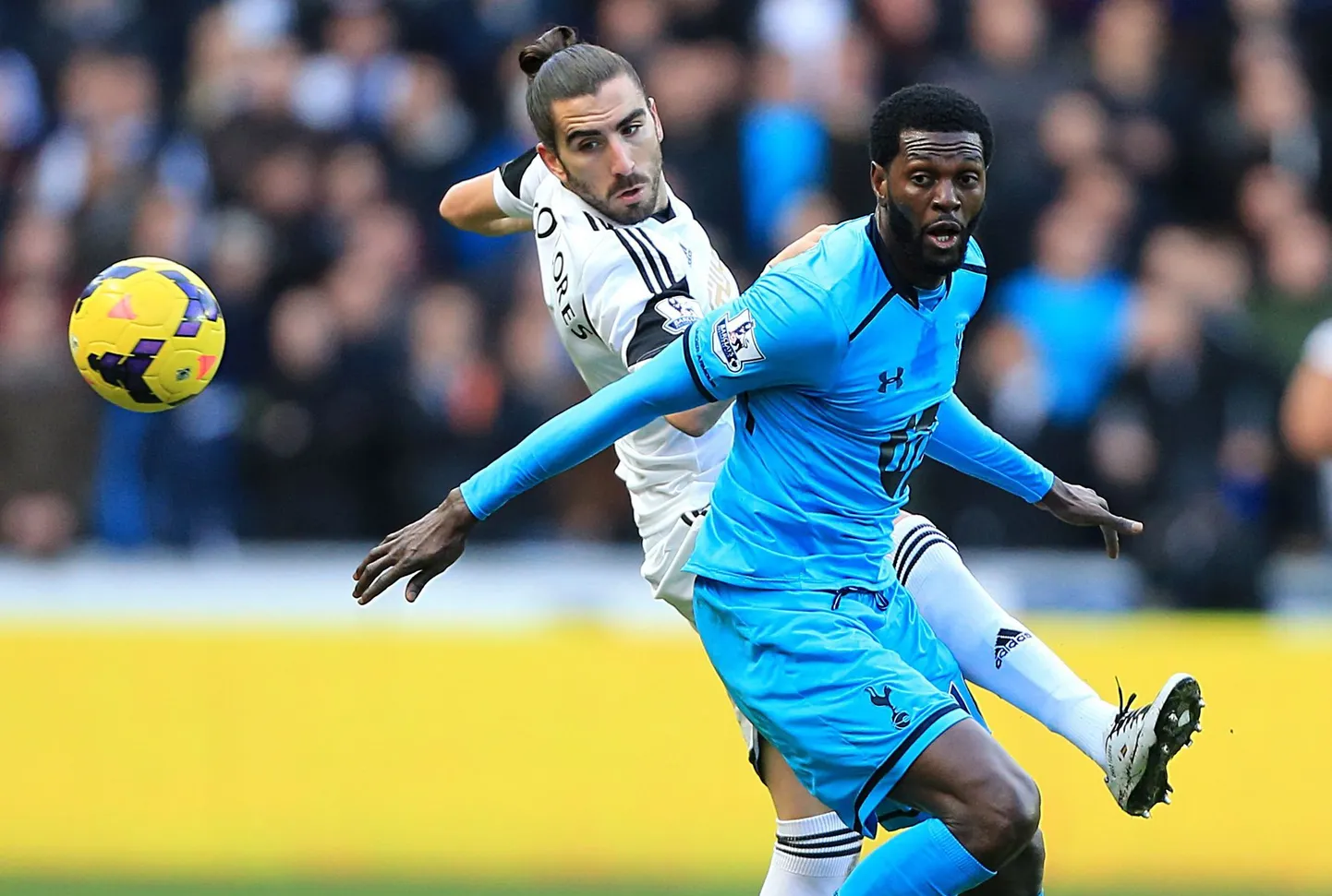 Emmanuel Adebayor (paremal) lõi Swansea City vastu kaks väravat.