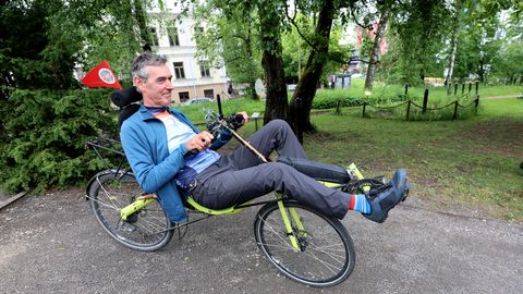 Lamamisrattaga ringi väntav hollandlane otsib oma pikal retkel inspireerivaid inimesi
