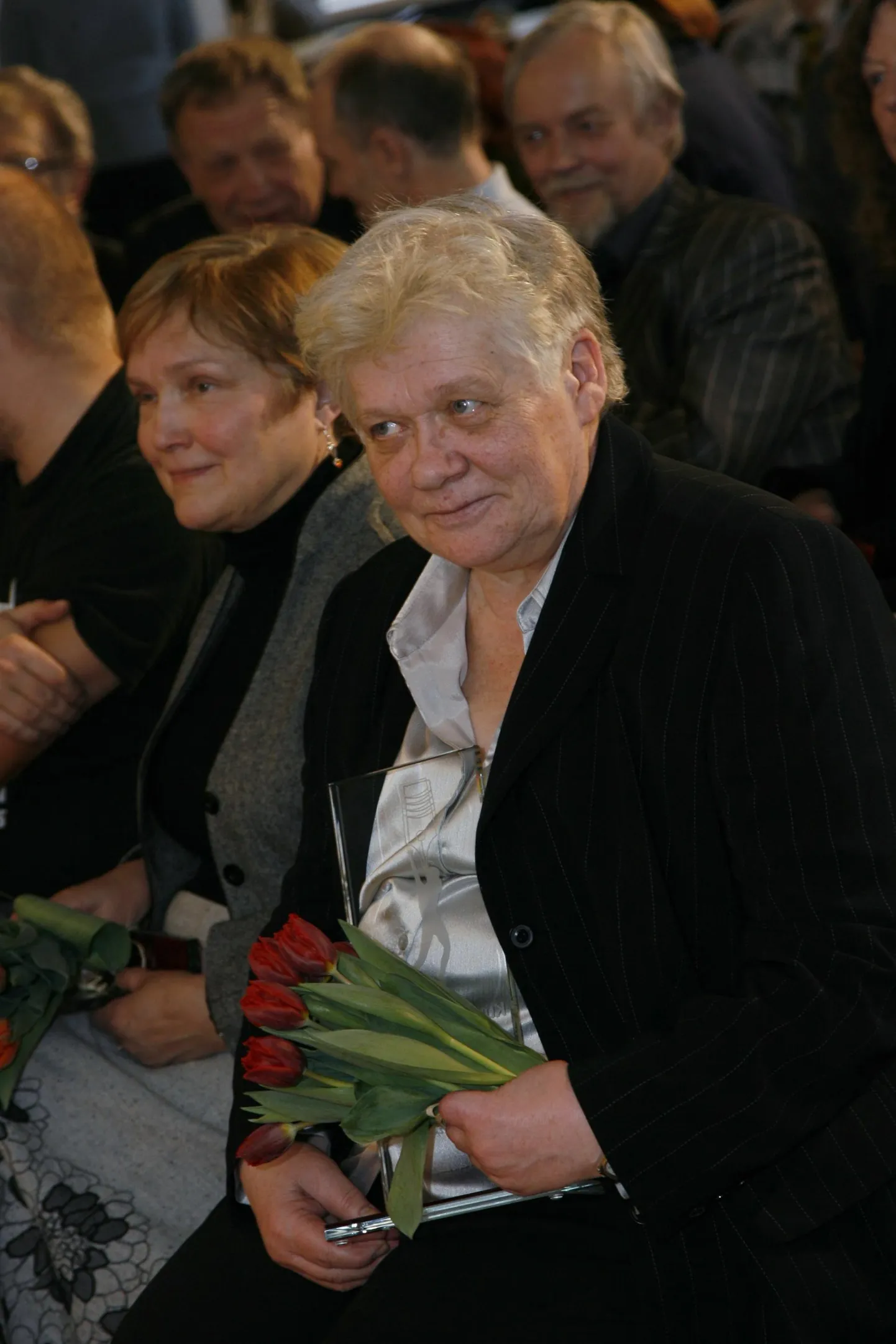 2008. aastal pälvis Ene Mihkelson «Katkuhaua» eest kultuurkapitali proosaauhinna, mis anti kätte Tallinna Kirjanike Maja musta laega saalis.