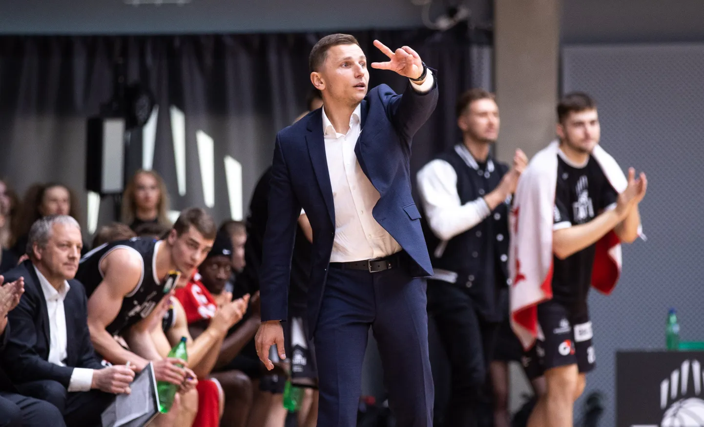 Tartu peatreener Nikolajs Mazurs Tartu Ülikool Maks & Moorits vs Pärnu Sadam kohtumisel.