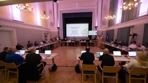 Viljandi linnavolinikud püstitasid uude päeva veninud istungiga isikliku rekordi