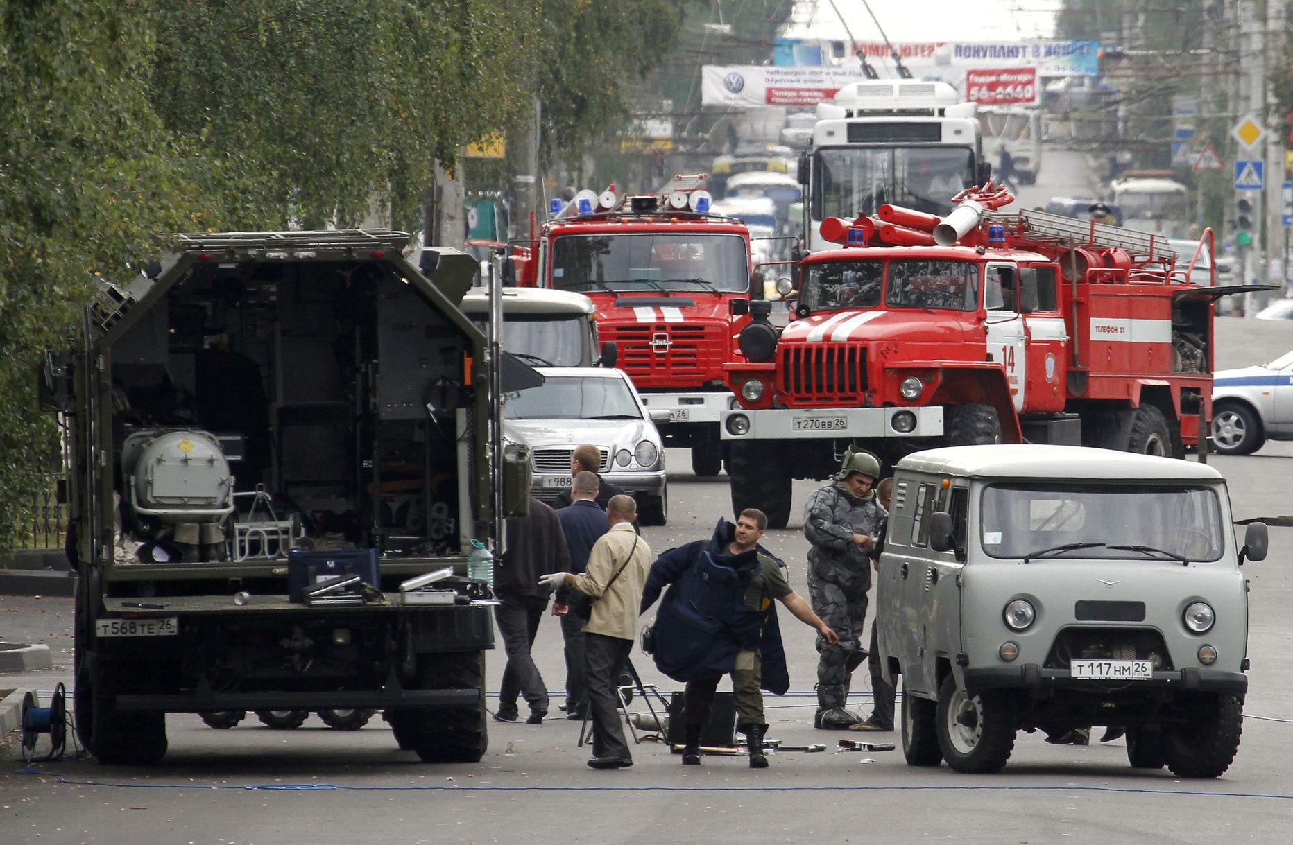 Pommirühma liikmed ja tuletõrjeautod Stavropolis.