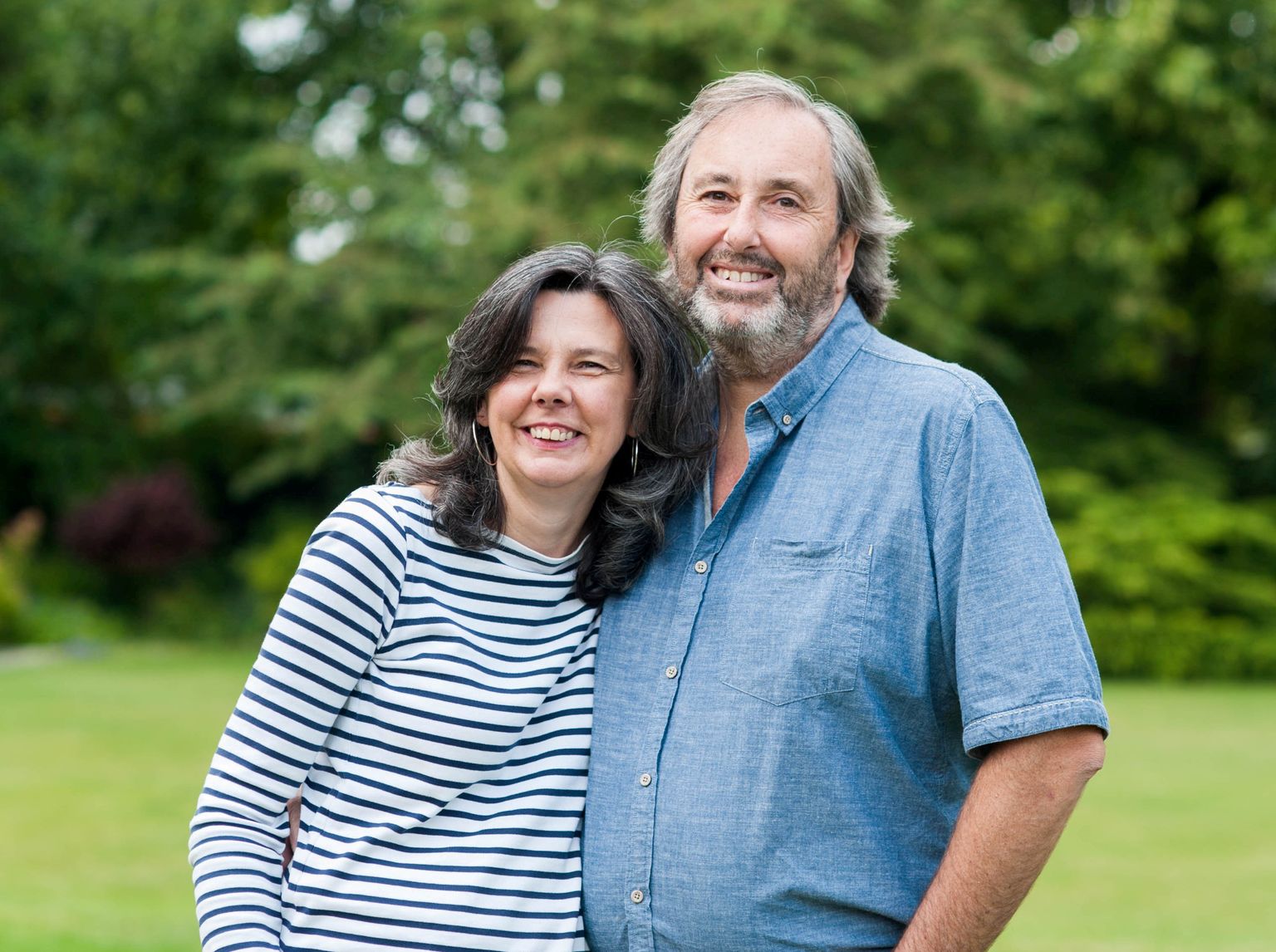 Ian Stewart (paremal) kannab hetkel eluaegset vanglakaristust lastekirjaniku Helen Bailey (vasakul) mõrva eest.