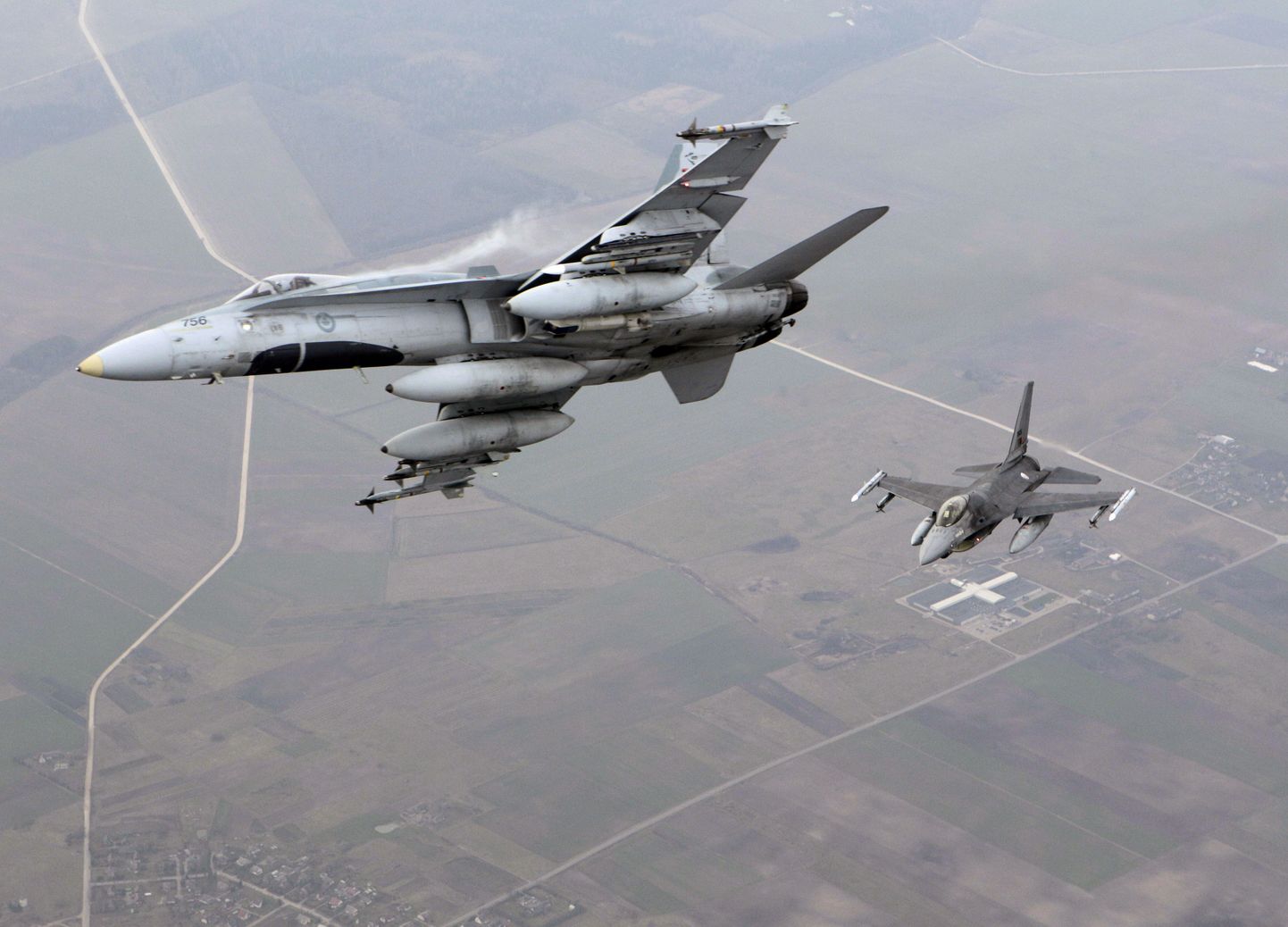 Истребители НАТО над Прибалтикой.