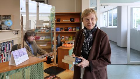 Karlova-Ropka Library Shines in New, Spacious Location