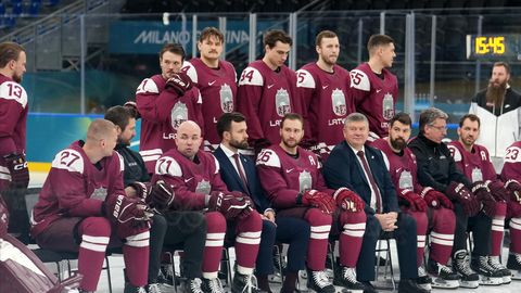 FOTO ⟩ Latvijas hokeja izlases treniņš un oficiālā fotosesija