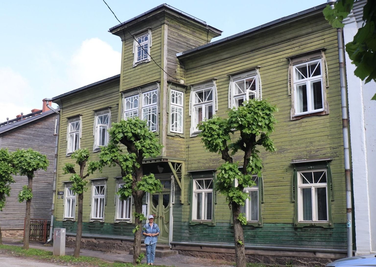 Ines ja Rein Vaher on Tartu ühe kaunima juugendmaja remondile kulutanud kümneid tuhandeid. 