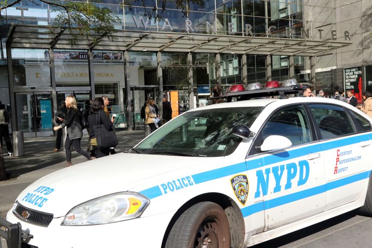 New Yorgi politseiauto. Pilt on illustreeriv
