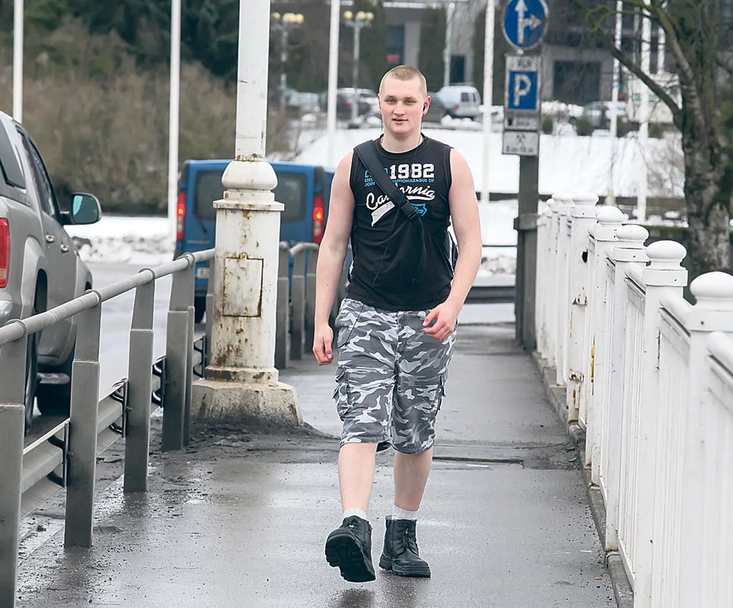 Kuldar Lepp kannab suvepealinnale kohaselt aasta läbi nappe riideid.