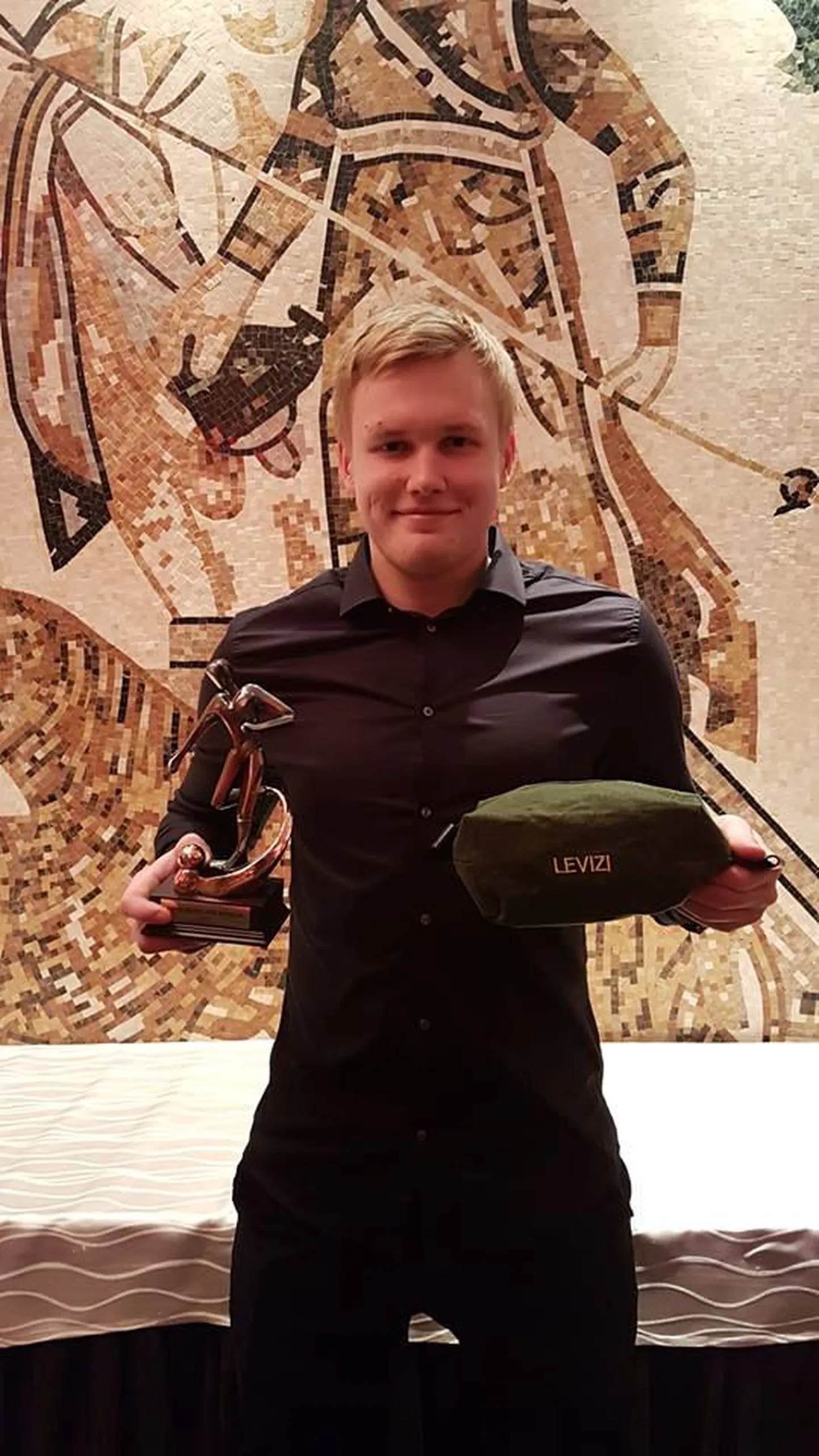 Rakvere JK Tarvas meeskonnaliikmete hääletusel parimaks mängijaks tunnistatud Artem Levizi.