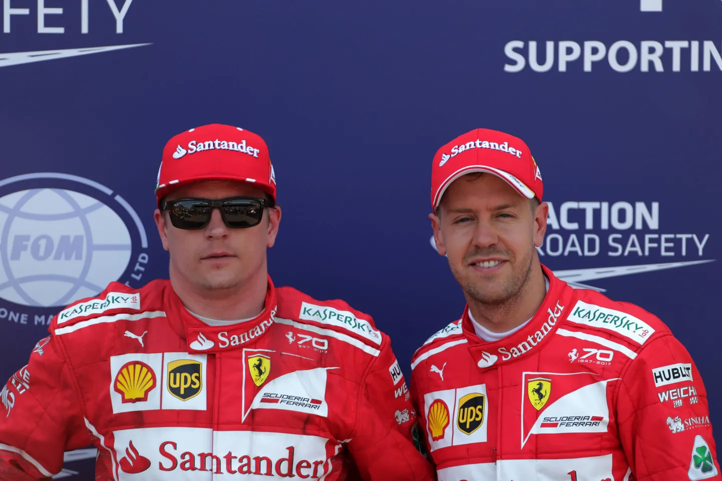 Kimi Räikkönen (vasakul) ja Sebastian Vettel