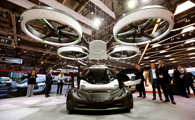 Pop.Up - lendav auto - REUTERS/Arnd Wiegmann /