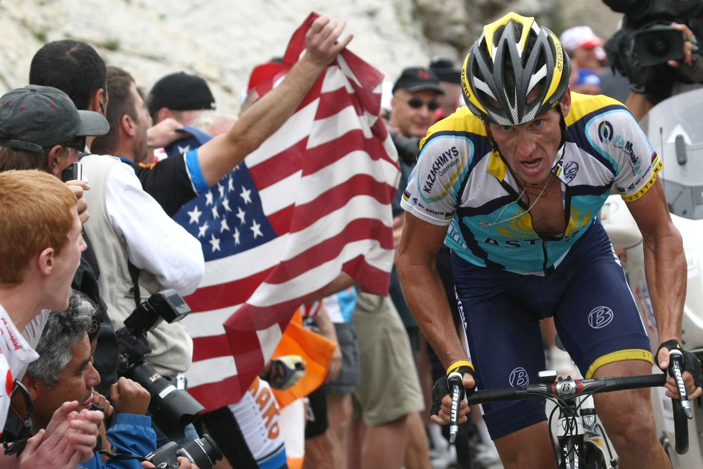 Seitse korda tuli Lance Armstrong  Tour de France`i üldvõitjaks. Alles pole tal ainsatki tiitlit.