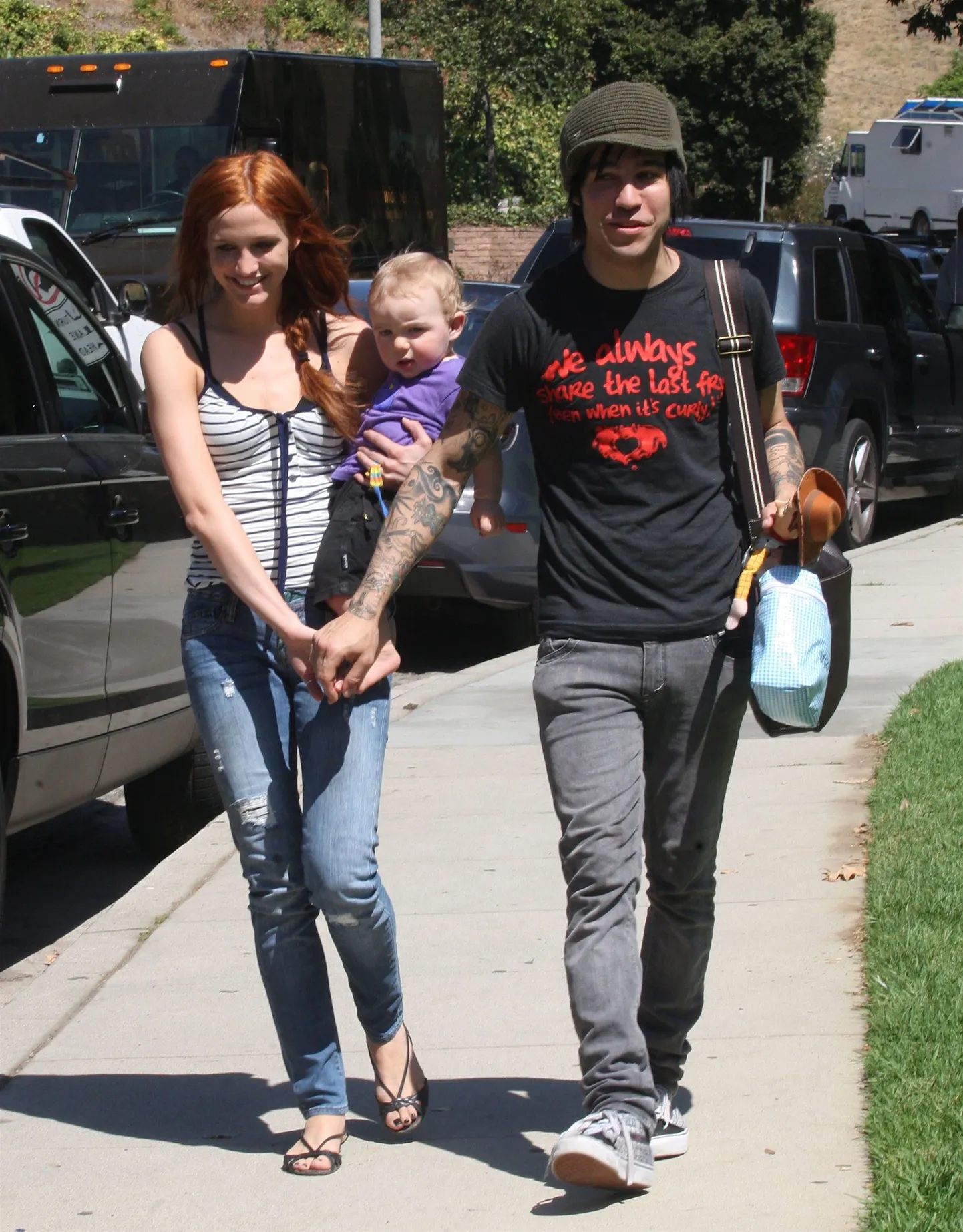 Pete Wentz ja Ashlee Simpson pojaga