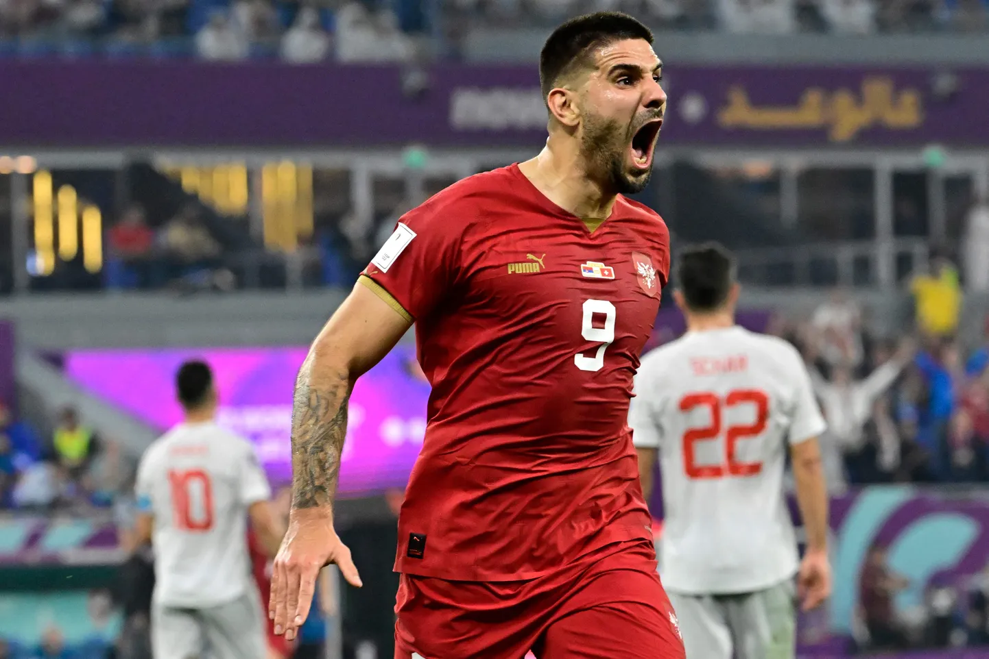 Serbia jalgpallitäht Aleksandar Mitrovic.