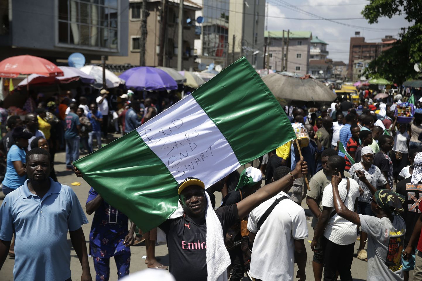 Meeleavaldajad Lagoses.