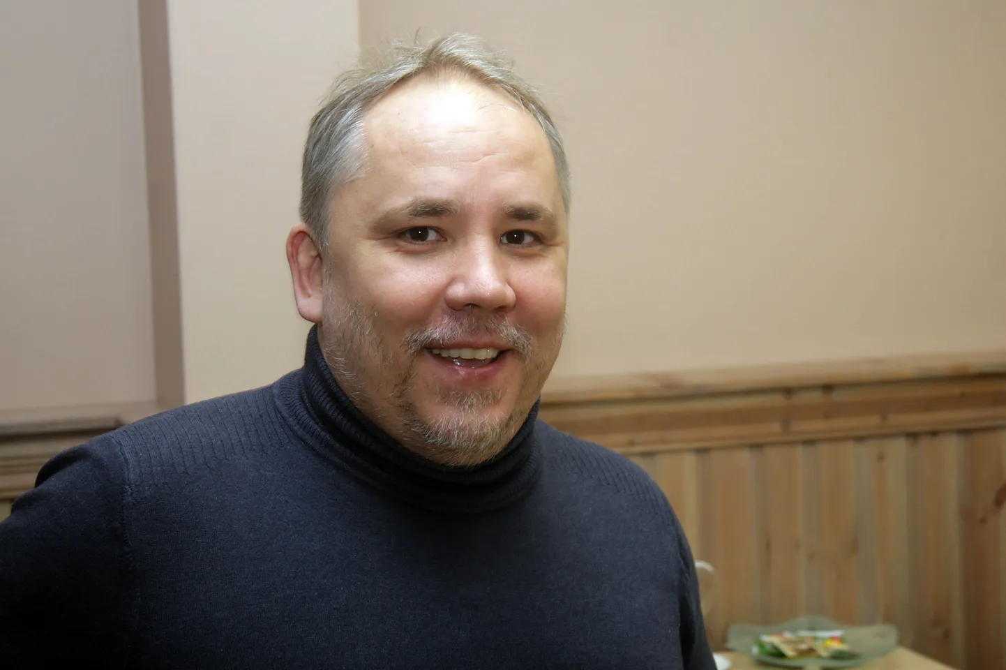 Jevgeni Fedorenko saamisest Jõhvi spordikooli direktoriks hakati rääkima õige pea pärast Martin Repinski vallavalitsuse ametisse asumist suvel ja nüüd ongi nii minemas.  PEETER LILLEVÄLI