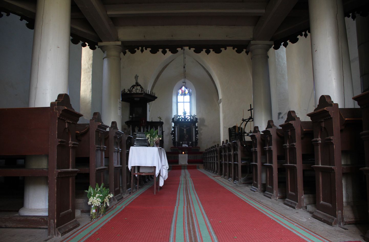Kirikud kogu Eestis avavad teelistele uksed.