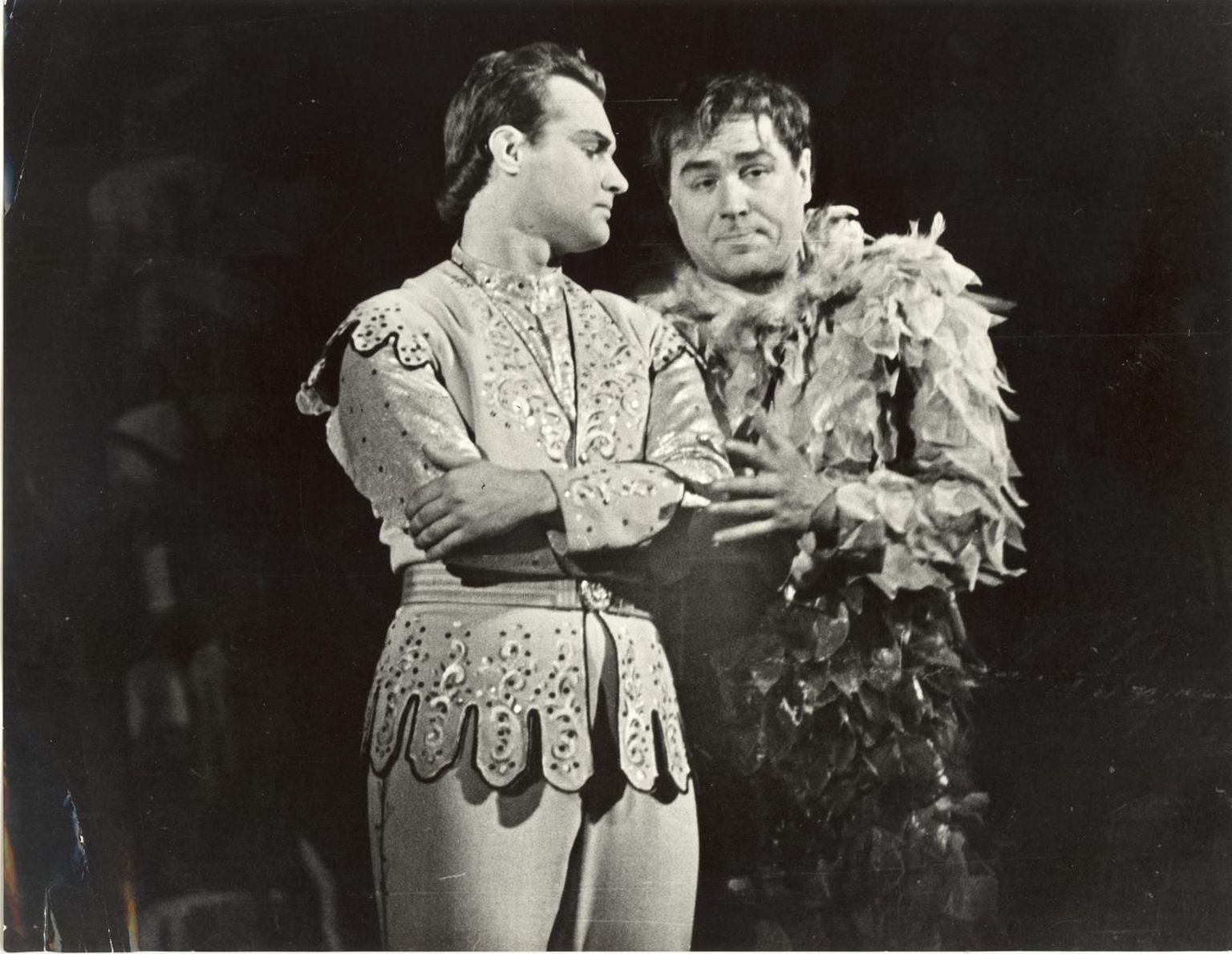Ivo Kuusk Tamino rollis Mozarti ooperis «Võluflööt» (1964), Papageno – Georg Ots.