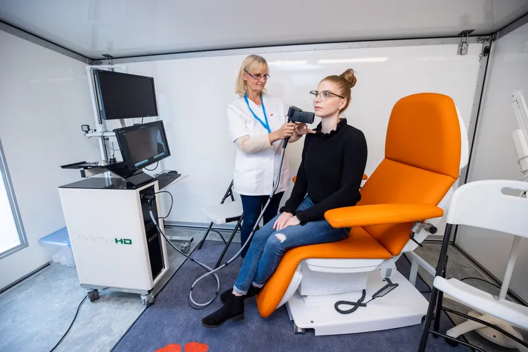 Mobiilne diagnoosikabinet aitab kiirendada inimeste õigeaegset jõudmist nahaarsti juurde naha pahaloomuliste kasvajate kahtlusel.
