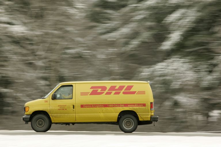 Logostikafirma DHL kaubik.