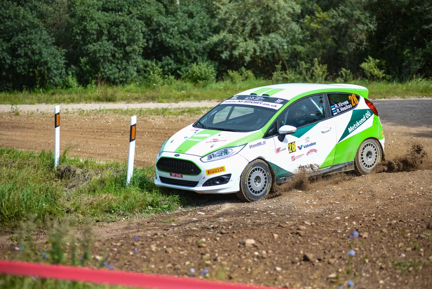 PROBLEEMID TURBOGA: Robert Virves oma Fordiga Leedu keerulistes oludes.