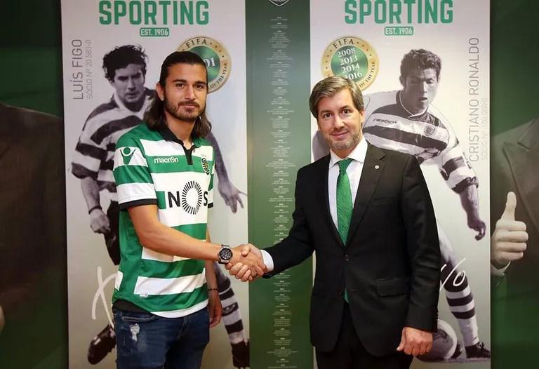 Mattheus Oliveira (vasakul) lõi käed Lissaboni Sportinguga.