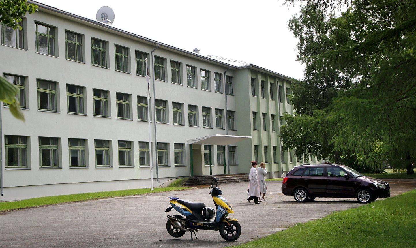 Pärnu Vene gümnaasiumi hoone.