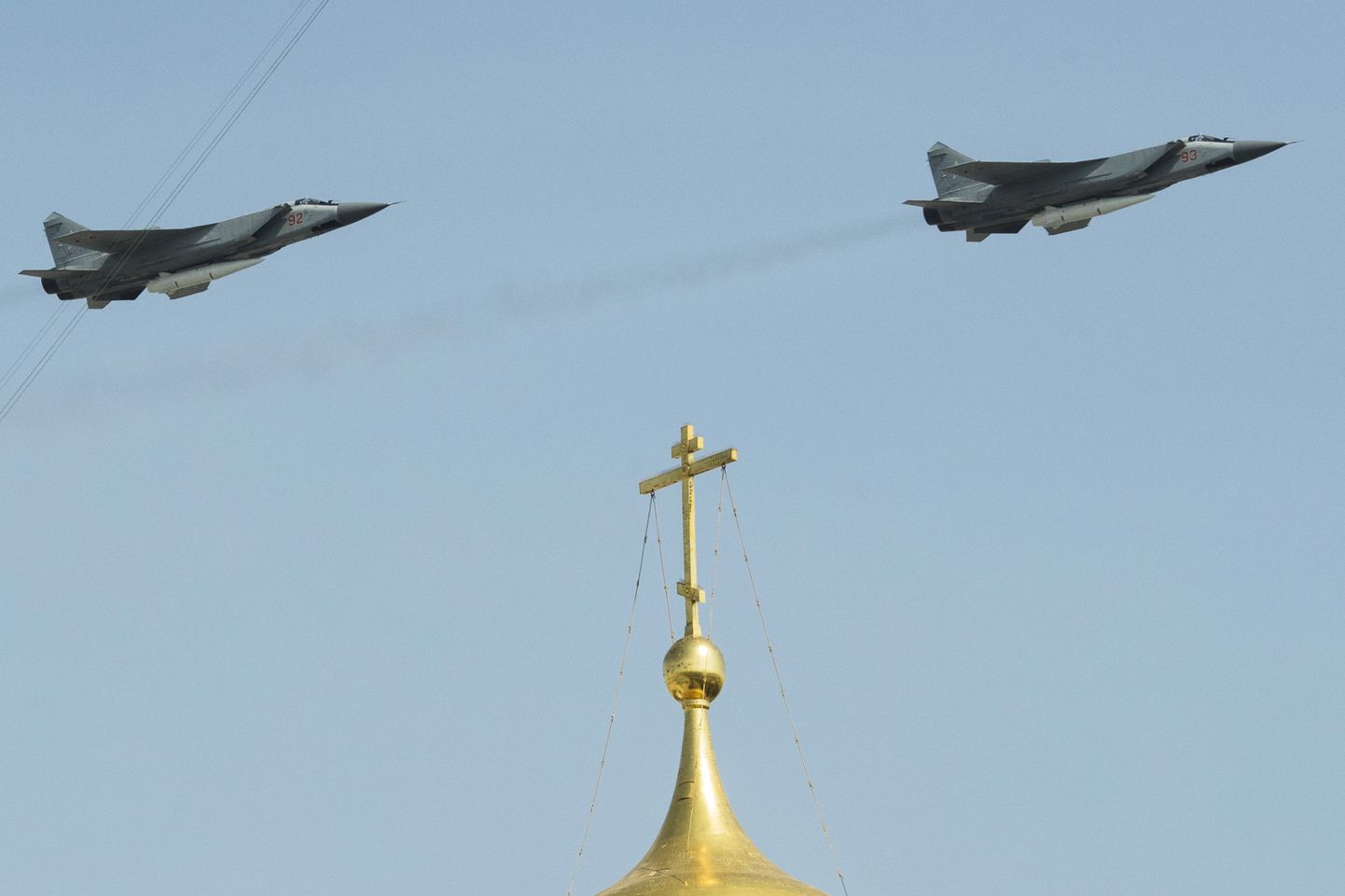 Kinžal rakette kandvad MiG-31K lennukid paraadi peaproovil.