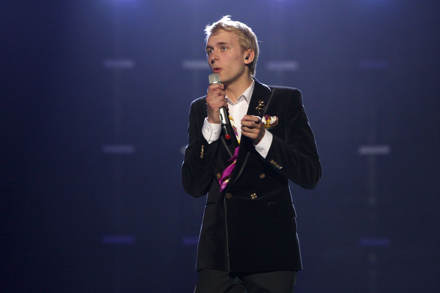 Robin Juhkental Eurovisiooni laval Oslos häält proovimas.