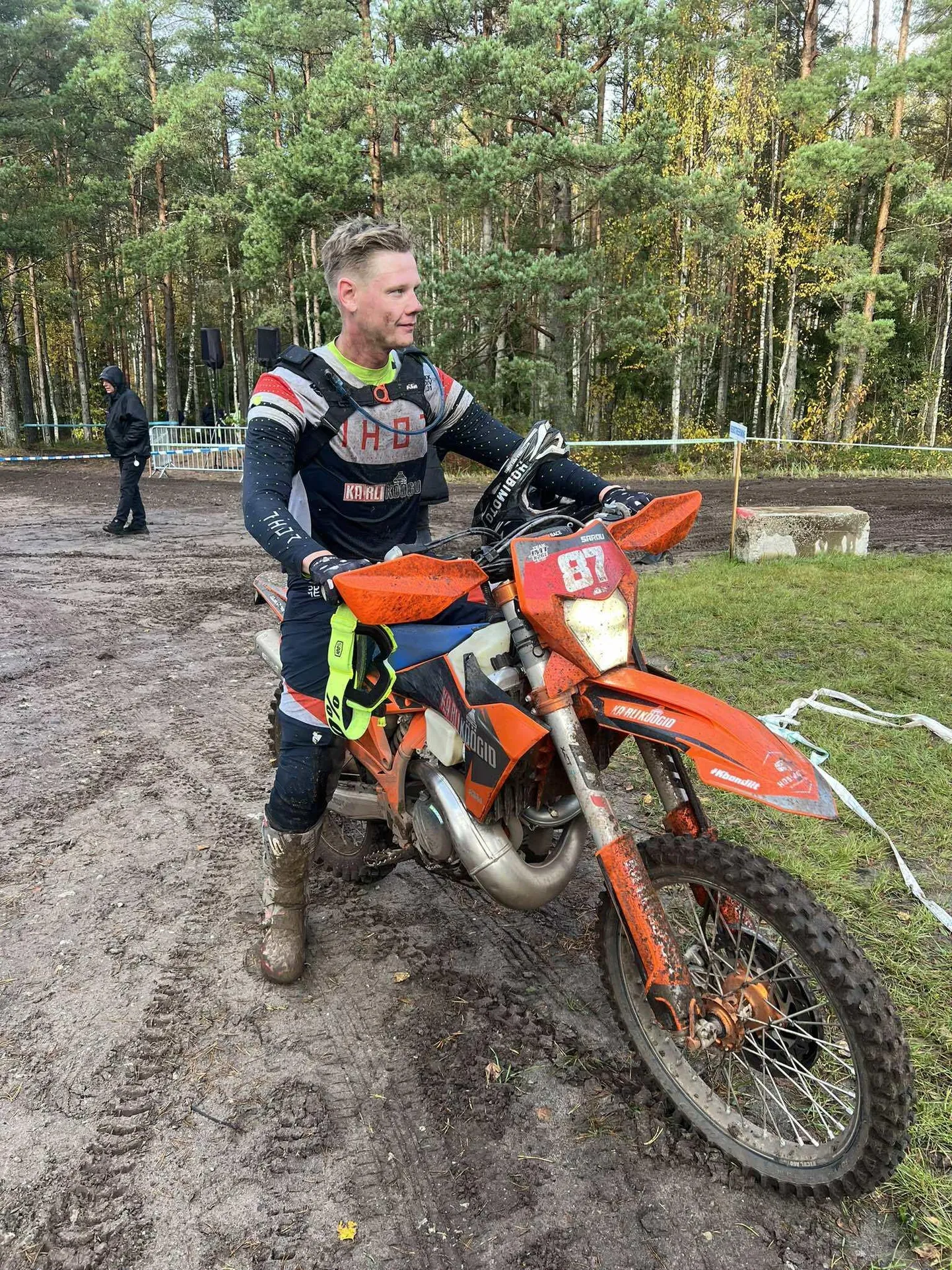 Võidumees Karl Saat tunnistas, et ta nautis oma esimest Paikuse kestuskrossi täiega, sest kahetunnisel mõõduvõtul oli super rada.