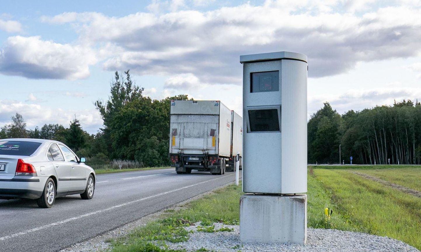 Камера измерения скорости на шоссе Раквере-Хальяла.