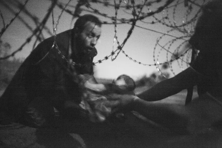Austraalia fotograaf võitis sama pildiga ka 2015. maailma parima pressifoto tiitli.