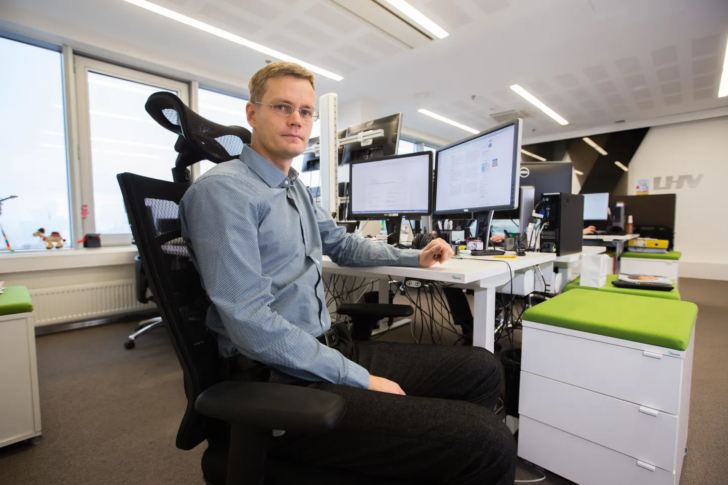 Investeerimisportfell koostatakse aastateks, õpetab LHV maaklertegevuse juht Alo Vallikivi. Iga päev aktsia hinna piilumas käimine ei anna midagi.
