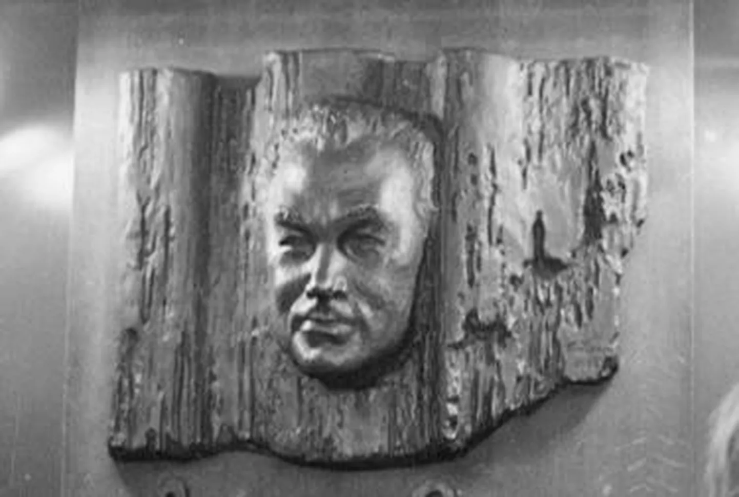 Võsu rannaklubi seinal kavatsetakse avada Georg Otsa bareljeef.