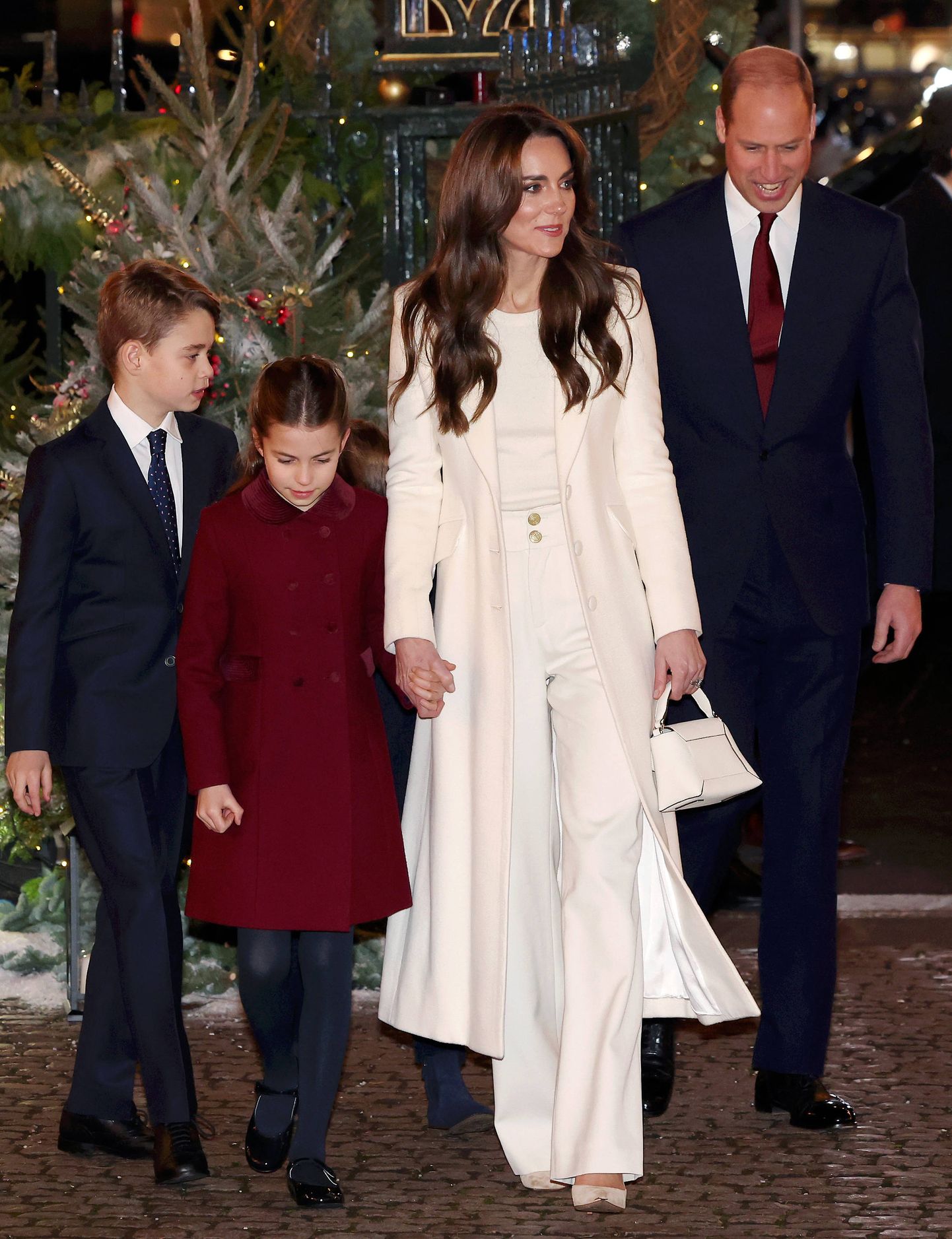 Kate Middleton oma perega 2023. aasta jõuludel.