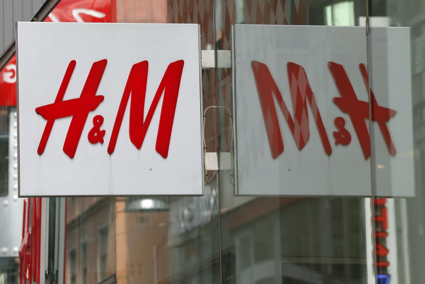 H&M-i logo.
