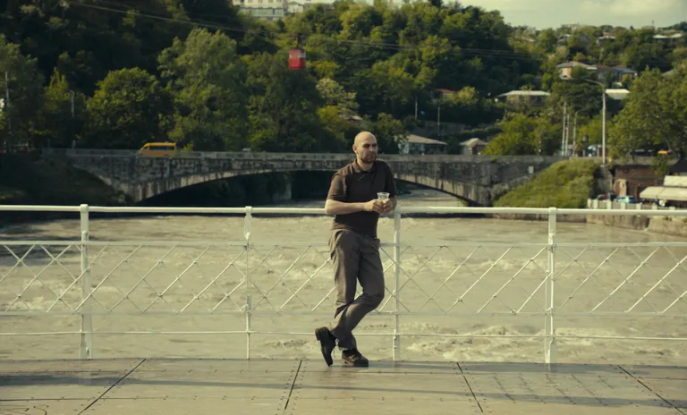 Pikk ja kaunis film «Mida me näeme, kui vaatame taevasse?».